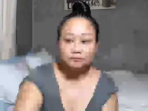 Snapshot of jengrey chatting on 05-09-26, 01:44 jengrey online show from 05-09-26, 01:44