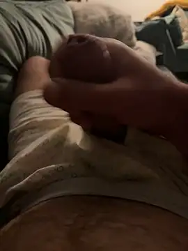 Snapshot of Bigtitsloveshow chatting on 10-19-25, 05:08 Bigtitsloveshow online show from 10-19-25, 05:08