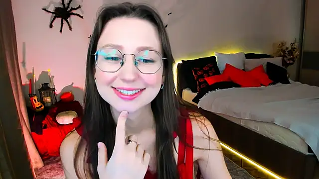 YourLovellyStory online show from 11-03-25, 11:22