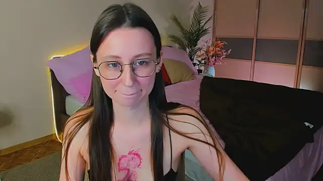 YourLovellyStory online show from 04-19-26, 11:42