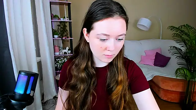 AlluringLookk online show from 09-22-25, 12:18