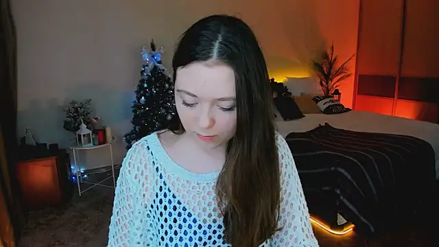 AlluringLookk online show from 12-19-25, 04:58