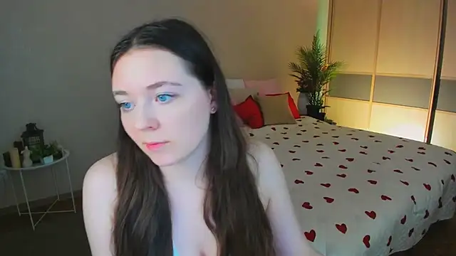 Snapshot of AlluringLookk chatting on 05-26-26, 04:14 AlluringLookk online show from 05-26-26, 04:14