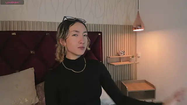 LauMiller online show from 09-15-25, 08:42