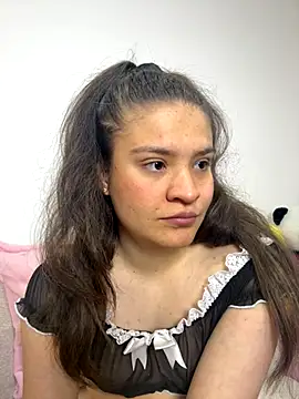 Emilyybennet  online show from 11-15-25, 12:30