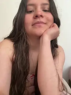 Snapshot of Emilyybennet_ chatting on 05-09-26, 10:15 Emilyybennet online show from 05-09-26, 10:15