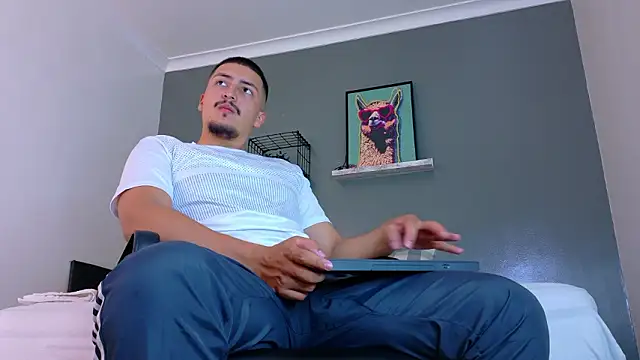 MrFox   online show from 03-09-26, 06:01