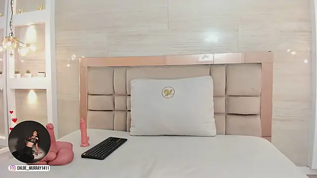 chloe murray online show from 02-25-26, 12:48