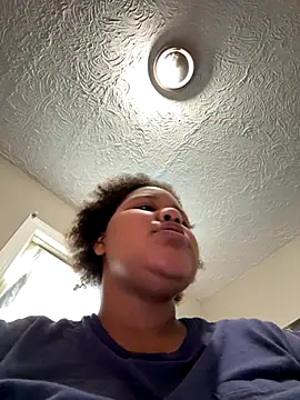 chocolate bella online show from 11-12-25, 08:52