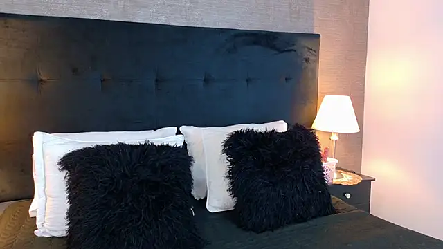 SophiaSummer online show from 04-24-26, 08:11