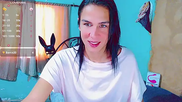 Snapshot of Azley_sweet chatting on 01-13-25, 03:26 Azley sweet online show from 01-13-25, 03:26