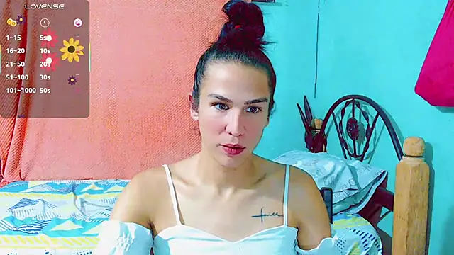 Snapshot of Azley_sweet chatting on 01-21-25, 06:55 Azley sweet online show from 01-21-25, 06:55
