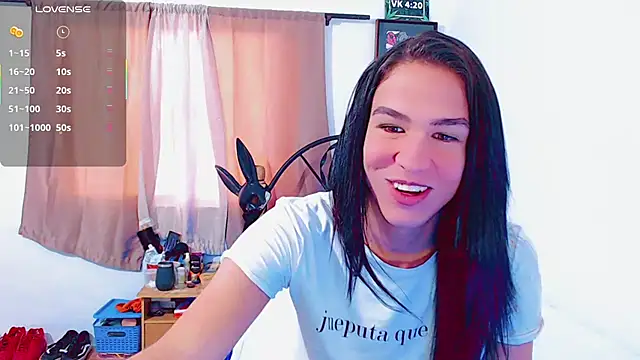 Snapshot of Azley_sweet chatting on 01-25-25, 12:26 Azley sweet online show from 01-25-25, 12:26