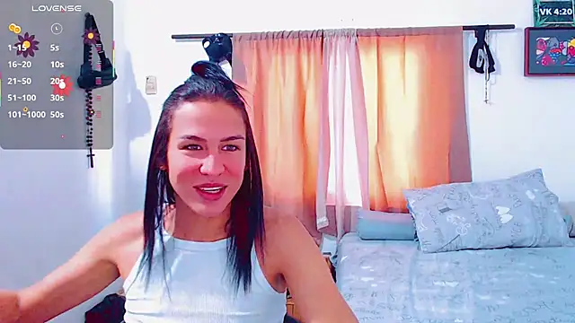 Snapshot of Azley_sweet chatting on 02-07-25, 01:43 Azley sweet online show from 02-07-25, 01:43