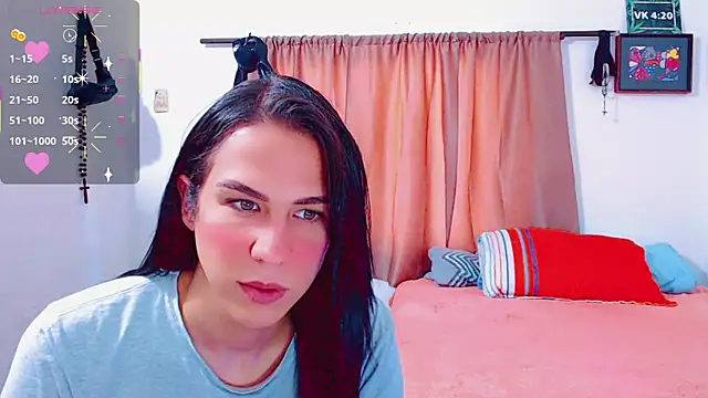 Snapshot of Azley_sweet chatting on 02-14-25, 05:14 Azley sweet online show from 02-14-25, 05:14