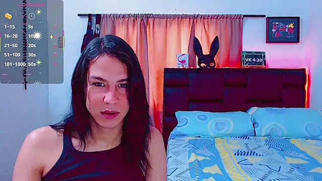 Snapshot of Azley_sweet chatting on 03-18-25, 01:53 Azley sweet online show from 03-18-25, 01:53