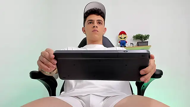 Mikecooper online show from 02-03-26, 02:21