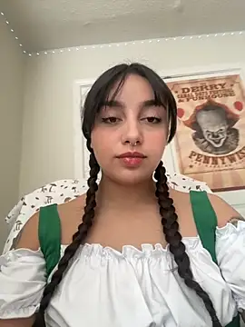 CharmingMaddie online show from 09-20-25, 03:02