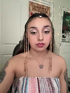 CharmingMaddie online show from 03-15-26, 05:19