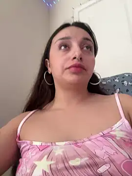 CharmingMaddie online show from 04-18-26, 05:17