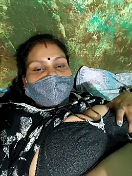 Love-pari077 online show from 09-11-25, 04:34