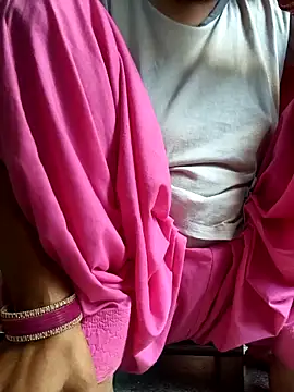 Love-pari077 online show from 10-07-25, 01:14