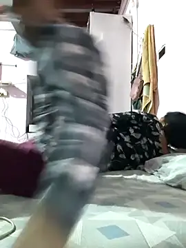 Love-pari077 online show from 10-29-25, 04:31