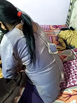 Love-pari077 online show from 12-05-25, 03:52