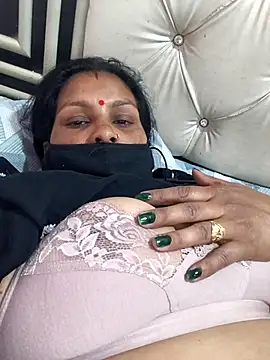 Love-pari077 online show from 03-02-26, 08:43