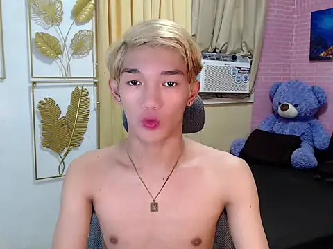 fuckerfriendsxx online show from 04-18-26, 12:25