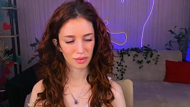 ChristinaConteeree online show from 06-04-26, 07:20