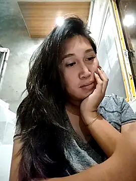 Snapshot of Romantic_Sabrina chatting on 10-22-25, 05:45 Romantic Sabrina online show from 10-22-25, 05:45