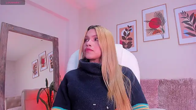 Snapshot of victoria_giraldo chatting on 11-08-25, 05:07 victoria giraldo online show from 11-08-25, 05:07