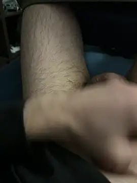 Snapshot of Frankieyyy1 chatting on 02-19-26, 09:22 Frankieyyy1 online show from 02-19-26, 09:22