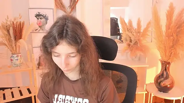 EmmanuellBrown online show from 09-28-25, 04:18