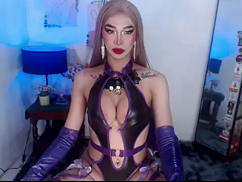 Snapshot of SexyhotasianKendra chatting on 11-10-25, 09:30 SexyhotasianKendra online show from 11-10-25, 09:30