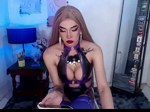 Snapshot of SexyhotasianKendra chatting on 12-03-25, 10:02 SexyhotasianKendra online show from 12-03-25, 10:02