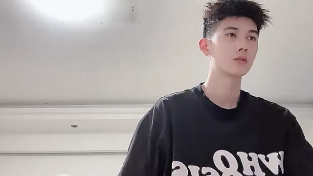 xiaojie2563 online show from 09-26-25, 11:14