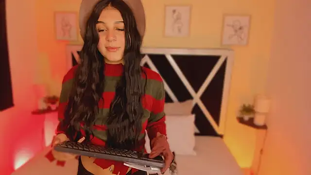 Snapshot of salem_sp chatting on 10-31-25, 11:33 salem sp online show from 10-31-25, 11:33