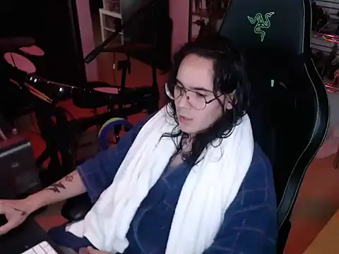 dorrey21 online show from 12-20-25, 09:11