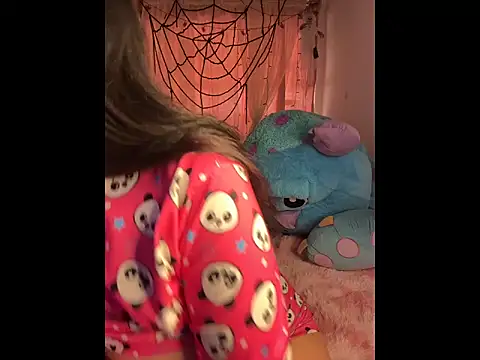 Snapshot of emma_fiore4_ chatting on 10-14-25, 01:12 emma fiore4  online show from 10-14-25, 01:12