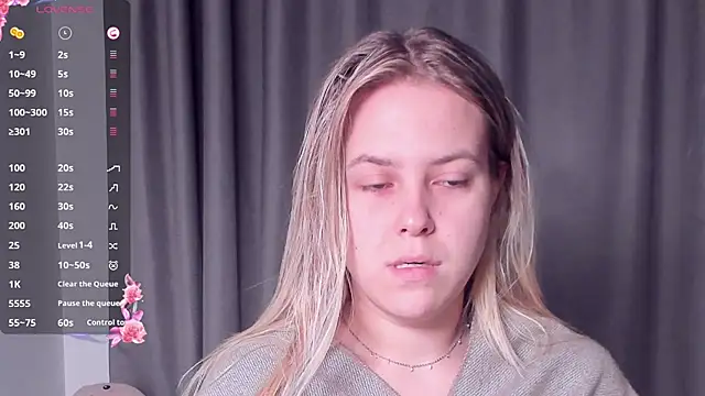 Snapshot of AngelAnty chatting on 10-09-25, 03:10 AngelAnty online show from 10-09-25, 03:10