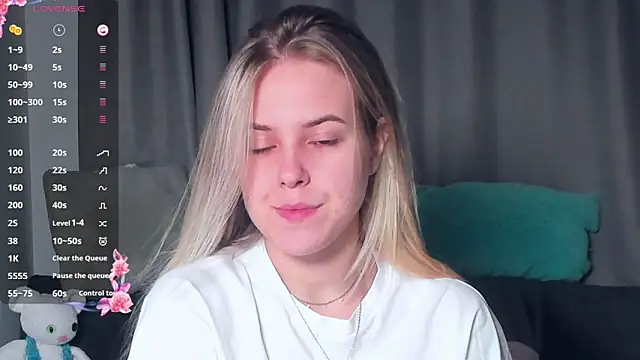 Snapshot of AngelAnty chatting on 11-06-25, 03:24 AngelAnty online show from 11-06-25, 03:24