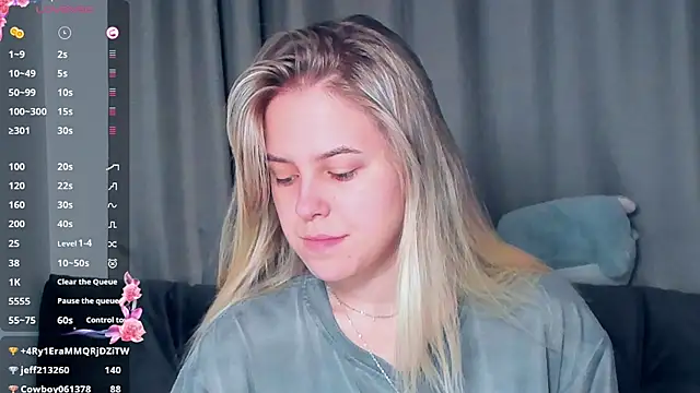 Snapshot of AngelAnty chatting on 11-22-25, 01:10 AngelAnty online show from 11-22-25, 01:10