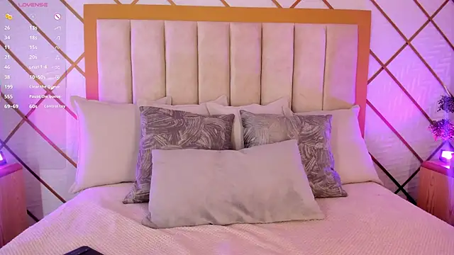 GretaVelvet online show from 11-20-25, 07:35