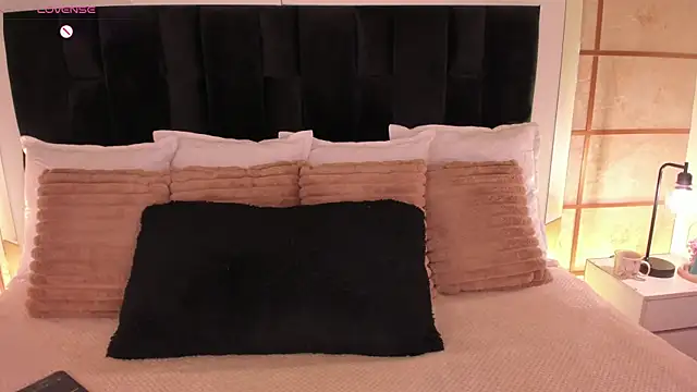 GretaVelvet online show from 04-11-26, 07:29