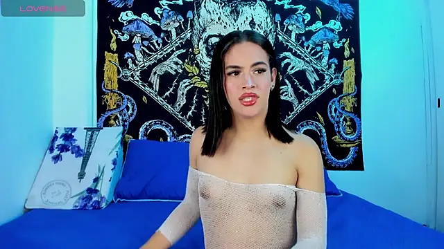 Snapshot of Mafer_Osorio chatting on 10-08-25, 02:42 Mafer Osorio online show from 10-08-25, 02:42