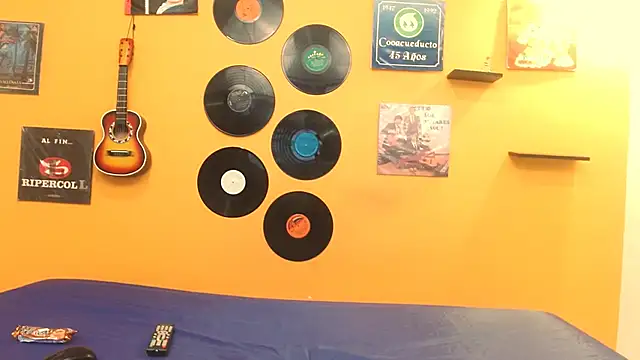 meisevil77 online show from 09-20-25, 03:07