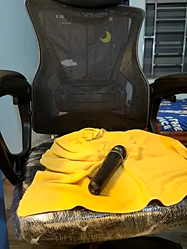 Snapshot of Bee_sweet chatting on 12-01-25, 09:20 Bee sweet online show from 12-01-25, 09:20