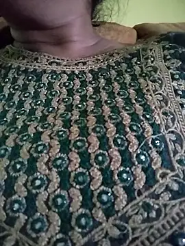 Snapshot of Monika_Telugu_Girl chatting on 09-14-25, 09:19 Monika Telugu Girl online show from 09-14-25, 09:19